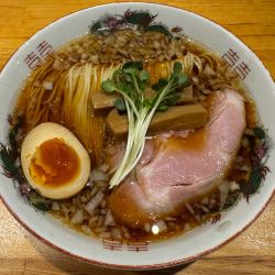 八王子中華そば　950円