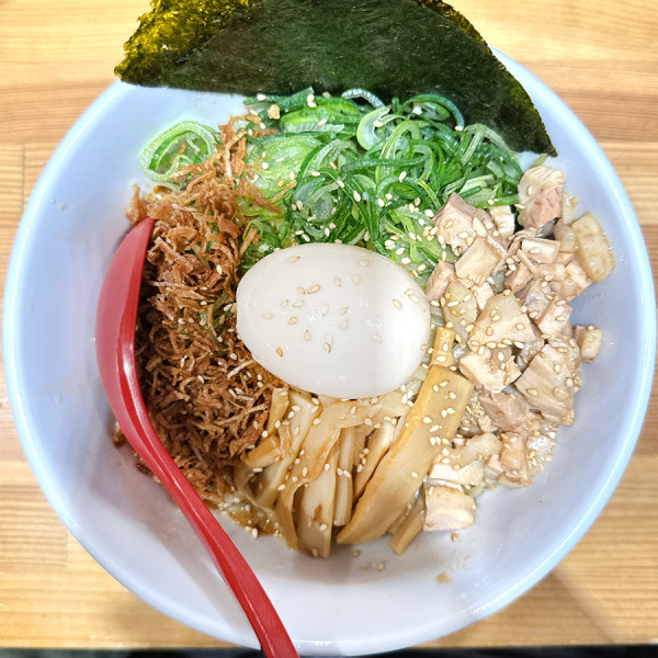 「鶏まぜそば（中盛）」@らぁ麺 ちり葉の写真