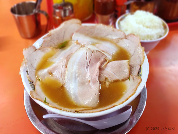 「チャーシューメン(半分バラ・麺固め)」@もっこす 大倉山本店の写真