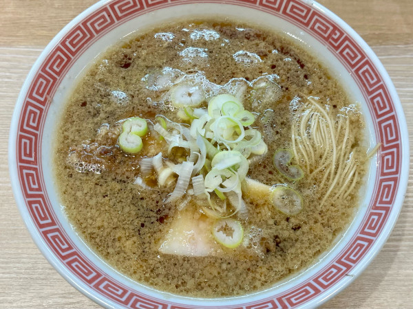 「【朝限定】朝ラーメン」@まるえ中華そばの写真