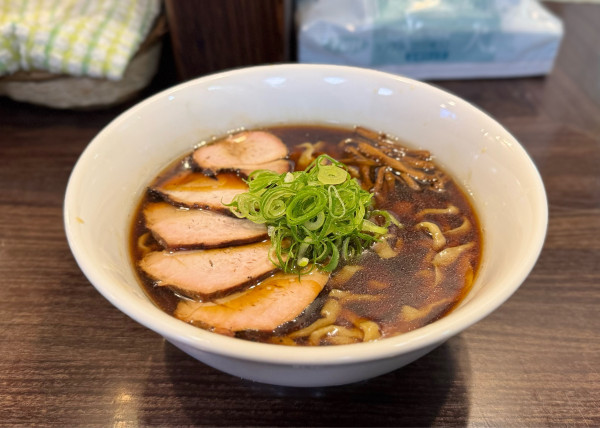 「チャーシュー麺醤油 ¥1100」@かしわぎの写真