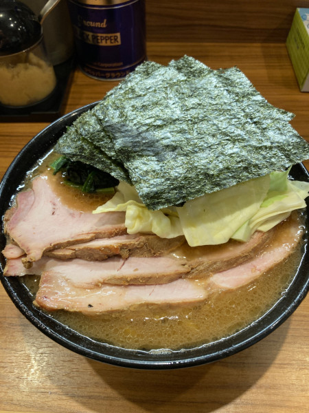 「チャーシュー麺、キャベツ」@横浜家系らーめん 輝道家の写真