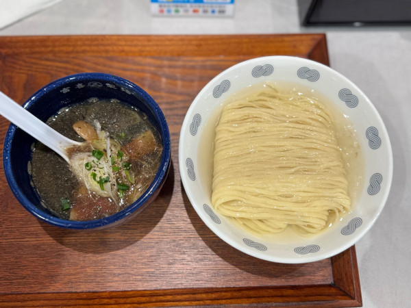 「鰹昆布水のどごし生麺(温) 1300円」@富喜製麺研究所 三軒茶屋店の写真