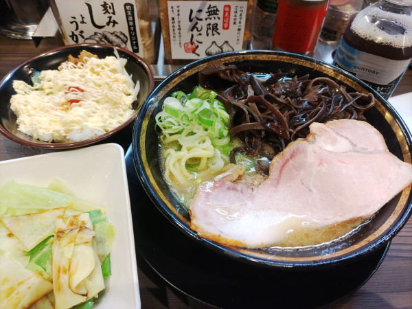 「塩ラーメン（半麺）1000円 キャベツキクラゲTP 半ライス」@家系ラーメン がくの写真