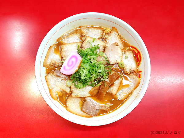 「チャーシューメン 大盛り」@丸高中華そば 神戸二宮店の写真