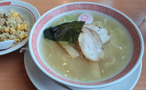 「塩ラーメン＋チャーハンセット790円」@幸楽苑 一関店の写真