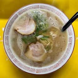 ラーメン（800円）