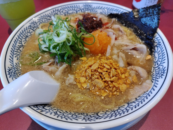 「肉そば　※麺かため　＋どろだれラー油＆揚げにんにく：無料」@丸源ラーメン 長野川中島店の写真
