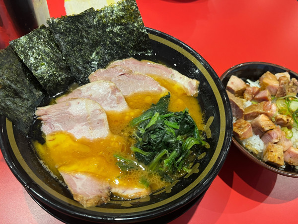「チャーシュー麺（並）チャーシュー丼 ¥1,450」@とらきち家の写真