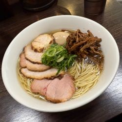 チャーシュー麺塩・メンマ・味玉