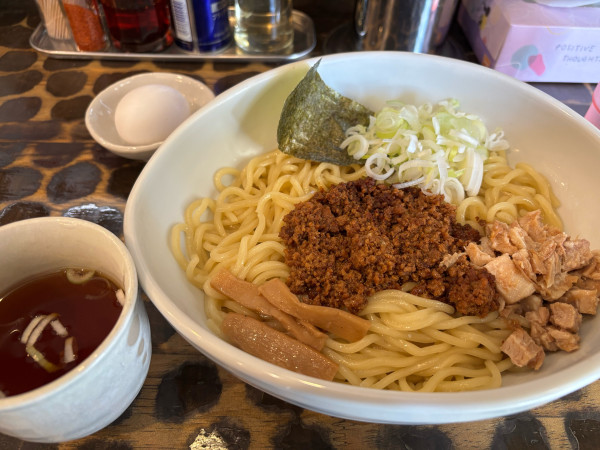 「温玉　油そば　大」@油そば 油虎の写真