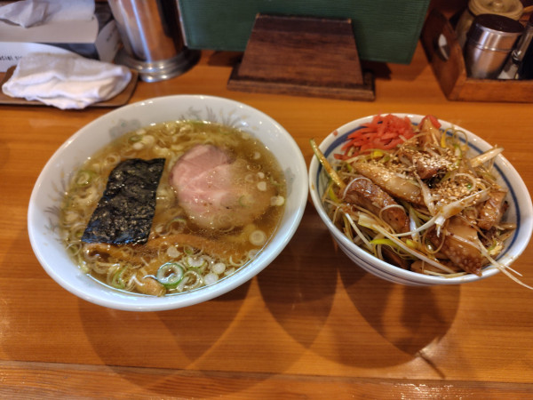 「半ネギチャーシュー丼&半ラーメン＋焼餃子」@青竹手打らーめん 夢現の写真