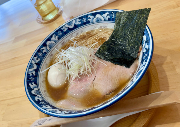 「味玉鴨醤油ら～めん」@風〜Furari〜の写真