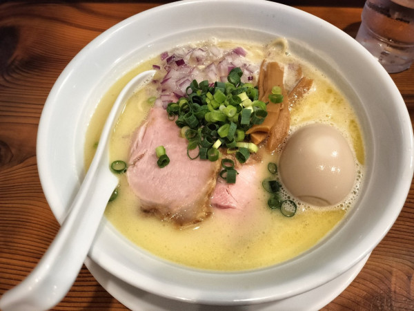 「鶏そば（塩）」@中華蕎麦しのざきの写真