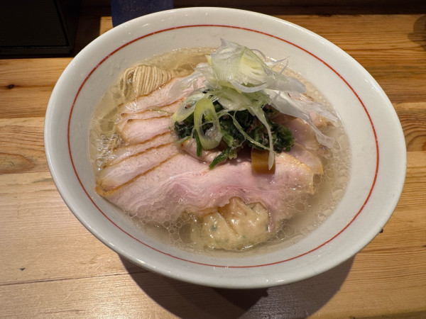 「白海老ワンタンチャーシューメン　1500 大盛150」@日本橋 朱鷺の写真