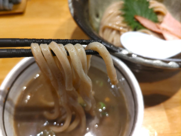 「【二度麺セット】 鶏魚介 濃厚つけ麺 並盛/大盛 1180円」@麺也 時しらず 学芸大学店の写真