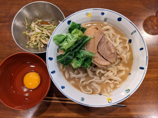 「【宅麺】ラーメン＋生卵＋味ネギ」@ちばからの写真