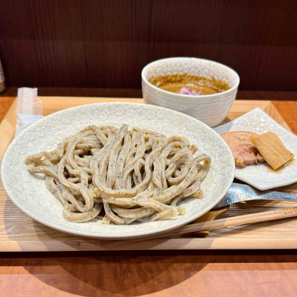 「御影つけめん 並 ¥1,300」@手打式特級多加水 御影麺 鏑矢の写真