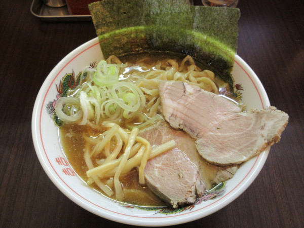 「しょうゆ中華そば（900円）」@手打ち中華そば 酒田の写真