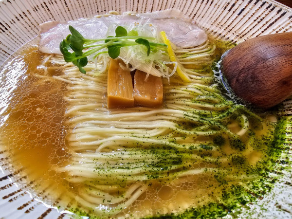 「牡蠣そば」@中華そば 華塩の写真