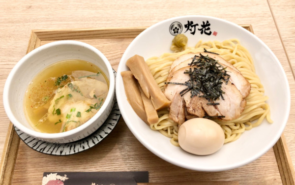「特製淡麗塩つけ麺1657円　麺大盛り133円」@鯛塩そば 灯花 横浜ワールドポーターズ店の写真