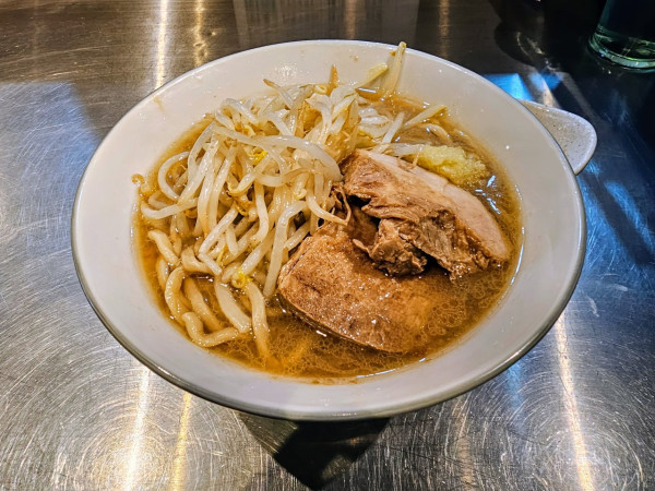 「ラーメン」@成城贅肉店の写真