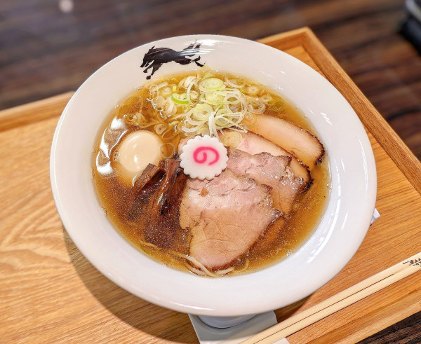 「純水 特製煮干しそば」@麺馳走オオカミの写真