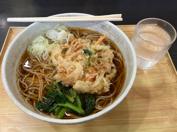 「かき揚げそば大盛 560円」@小諸そば 新橋店の写真