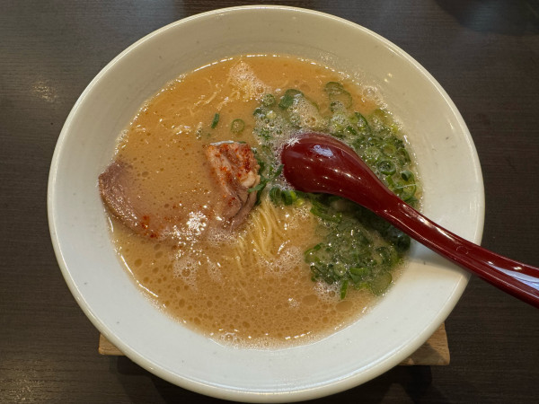 「らーめん　850円」@麺屋我ガ 天神店の写真