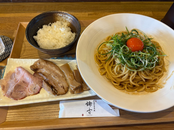 「梅里豚油蕎麦1000円、小ライス150円」@特選中華蕎麦 諭吉の写真