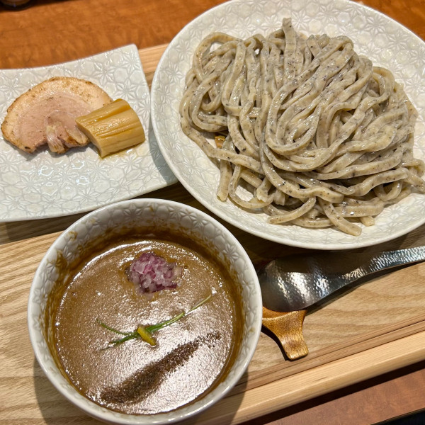 「御影つけめん 中」@手打式特級多加水 御影麺 鏑矢の写真