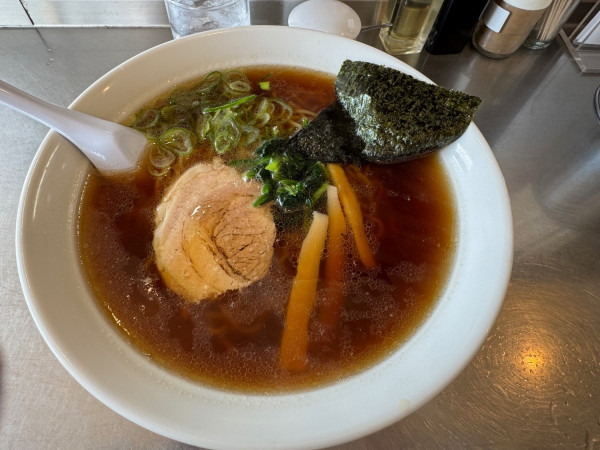 「東京ラーメン（中盛）」@ラーメンショップじゅげむの写真