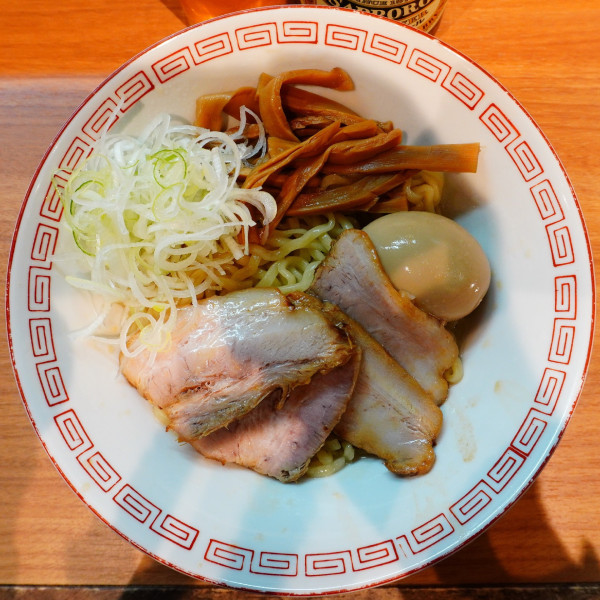 「油そば（並）＋味玉＋ビンビール」@喜多方ラーメン 新じまの写真