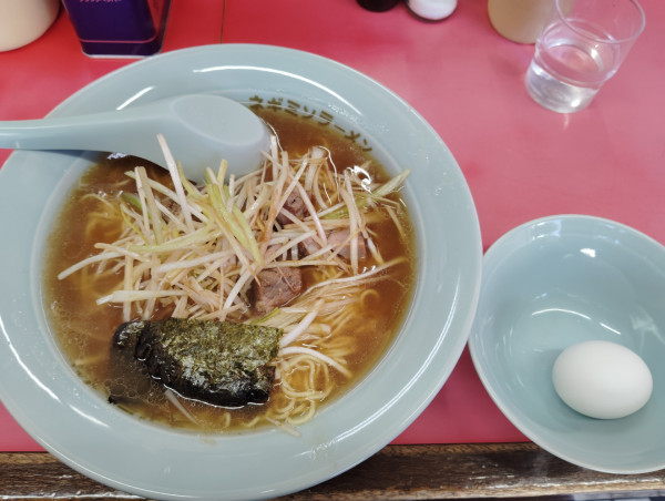 「中ネギラーメン　　　900円　玉子　50円」@ラーメンショップ 高田店の写真