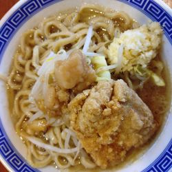 ラーメン豚なし900 唐揚げ200
