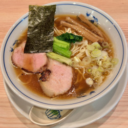 醤油ラーメン（1000円）＋塩ラーメン（1100円）