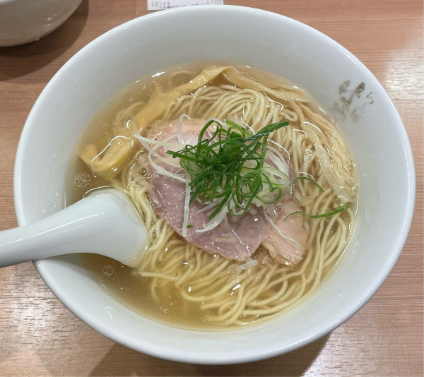 「ラーメン」@らぁ麺 はやし田 武蔵小杉店の写真