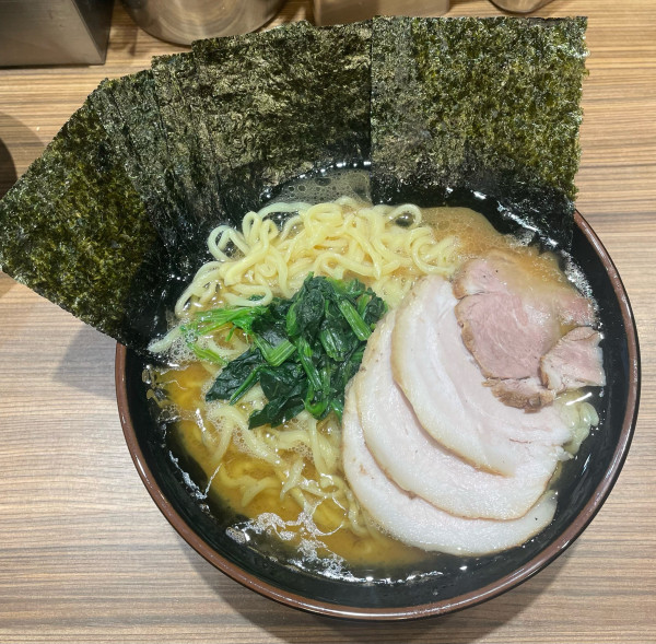 「ラーメン」@横浜らーめん渡来武 総本店の写真