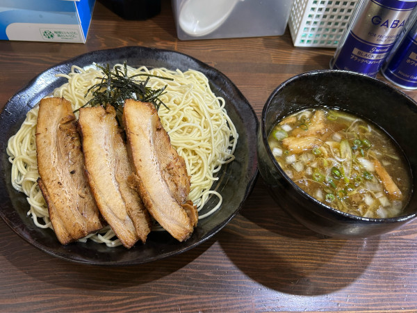 「煮干しつけ麺・チャーシュー」@中華そば あたりの写真