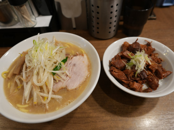 「味噌ラーメン＋サービスミニ豚丼」@味噌麺処 田坂屋の写真