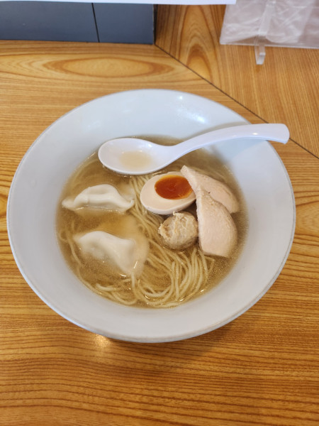 「旨だし塩　もちもちワンタン」@支那そば 一本気の写真