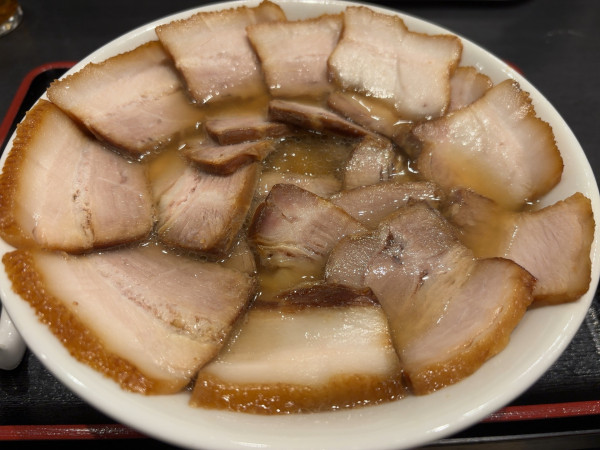 「メガ焼豚ラーメン」@喜多方ラーメン坂内 南流山店の写真