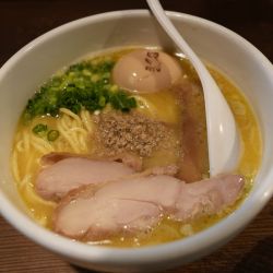白鶏らーめん＋サービス味玉