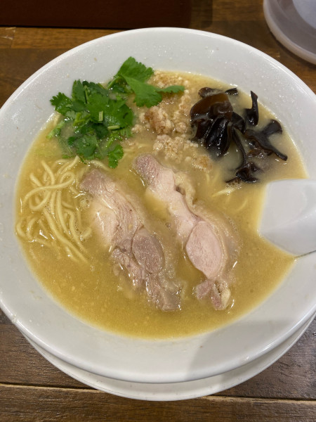 「鶏白湯ラーメン　890円」@鶏白湯ラーメン 鳥ぶしの写真