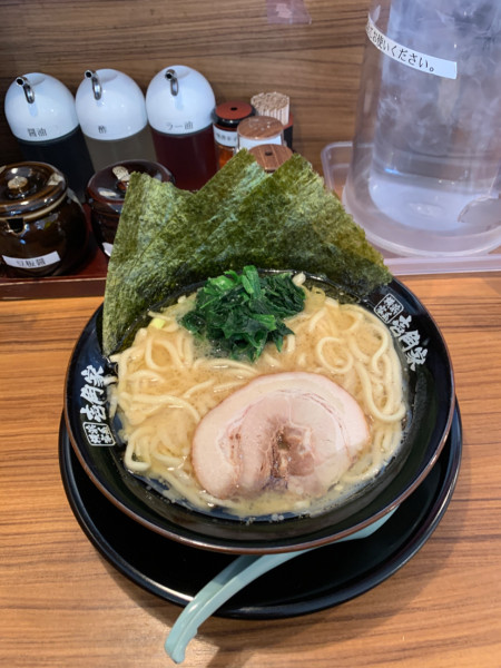 「ラーメン（クーポン）」@横浜家系ラーメン 横浜道 野田蕃昌店の写真