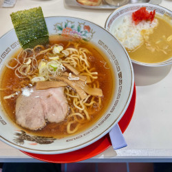 中華そば（930円）＋ミニ春木屋昭和カレー（380円）