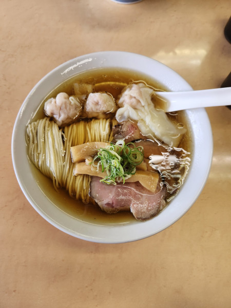 「わんたん入り名古屋コーチンの炙り肉中華そば」@中華そば よしかわの写真