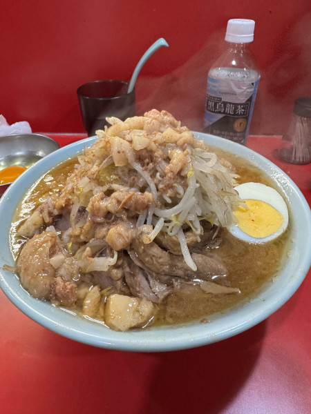 「ラーメン少な目」@ラーメン富士丸 明治通り都電梶原店の写真