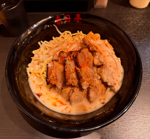 「鶏豚油そば(大)」@油そば春日亭 仙台店の写真