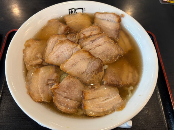「大盛焼豚ラーメン　1440円麺硬め」@喜多方ラーメン 坂内 蘇我店の写真